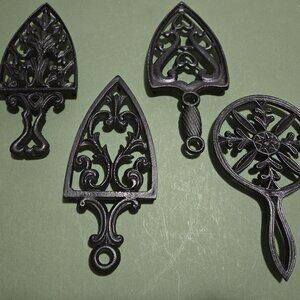 Set of 4 Black Metal Trivets
